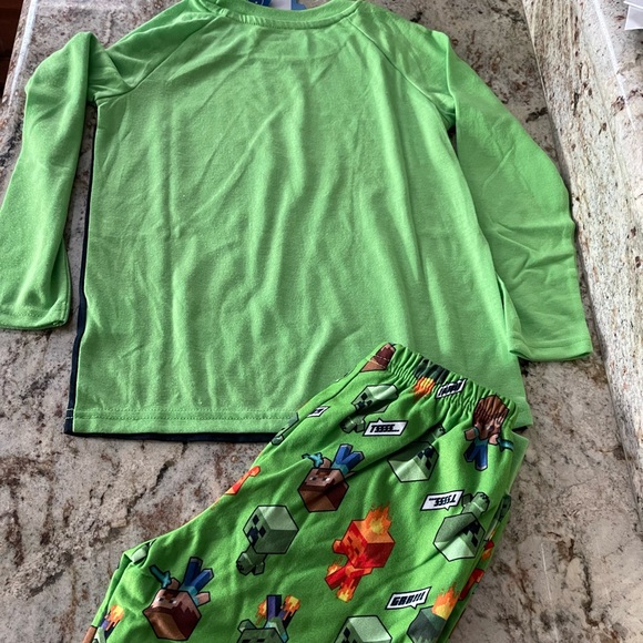 Minecraft Boys Long Sleeve Pajamas Set 2 piece size 4/5 New ✨ - Picture 8 of 9